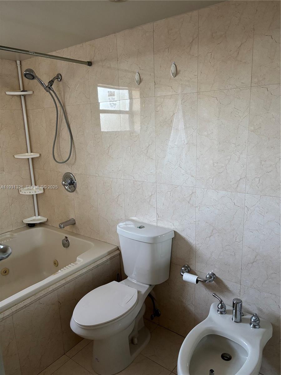 HIGHLAND MANOR SEC 6 - Residential