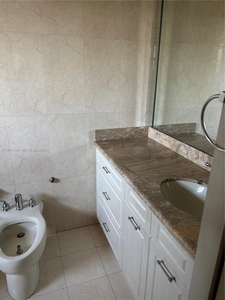 HIGHLAND MANOR SEC 6 - Residential