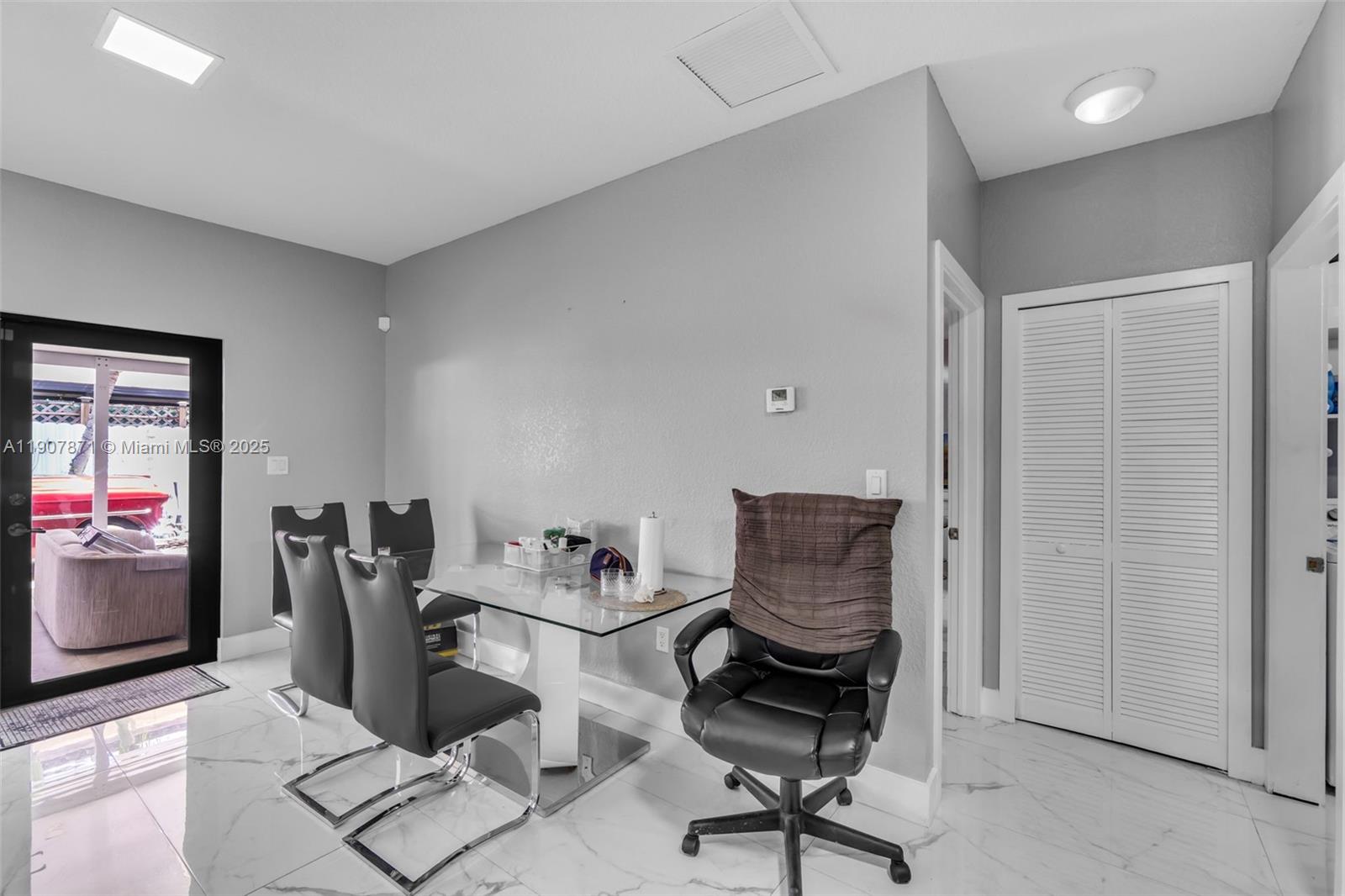 MOODY DRIVE HOMES - Residential