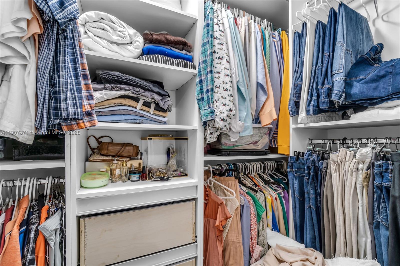 MOODY DRIVE HOMES - Residential