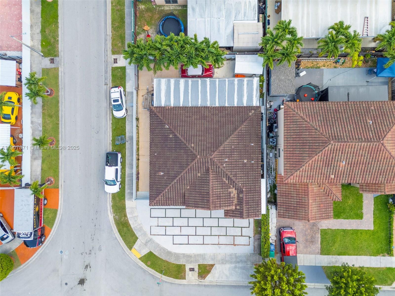 MOODY DRIVE HOMES - Residential