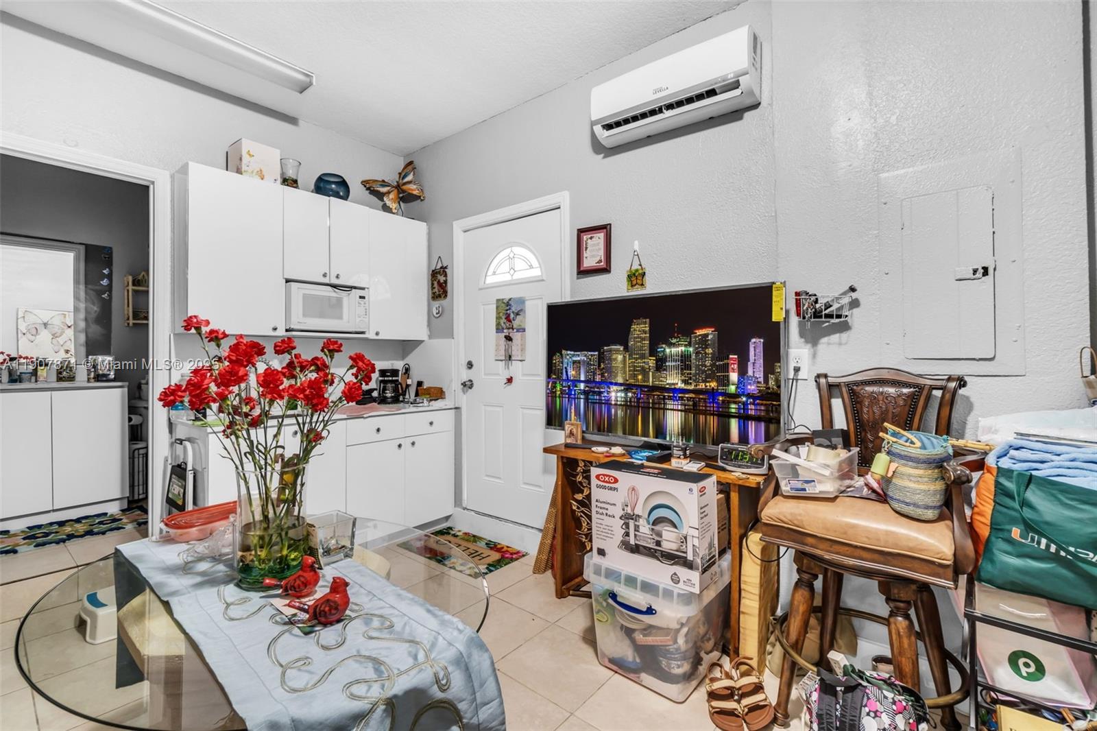 MOODY DRIVE HOMES - Residential