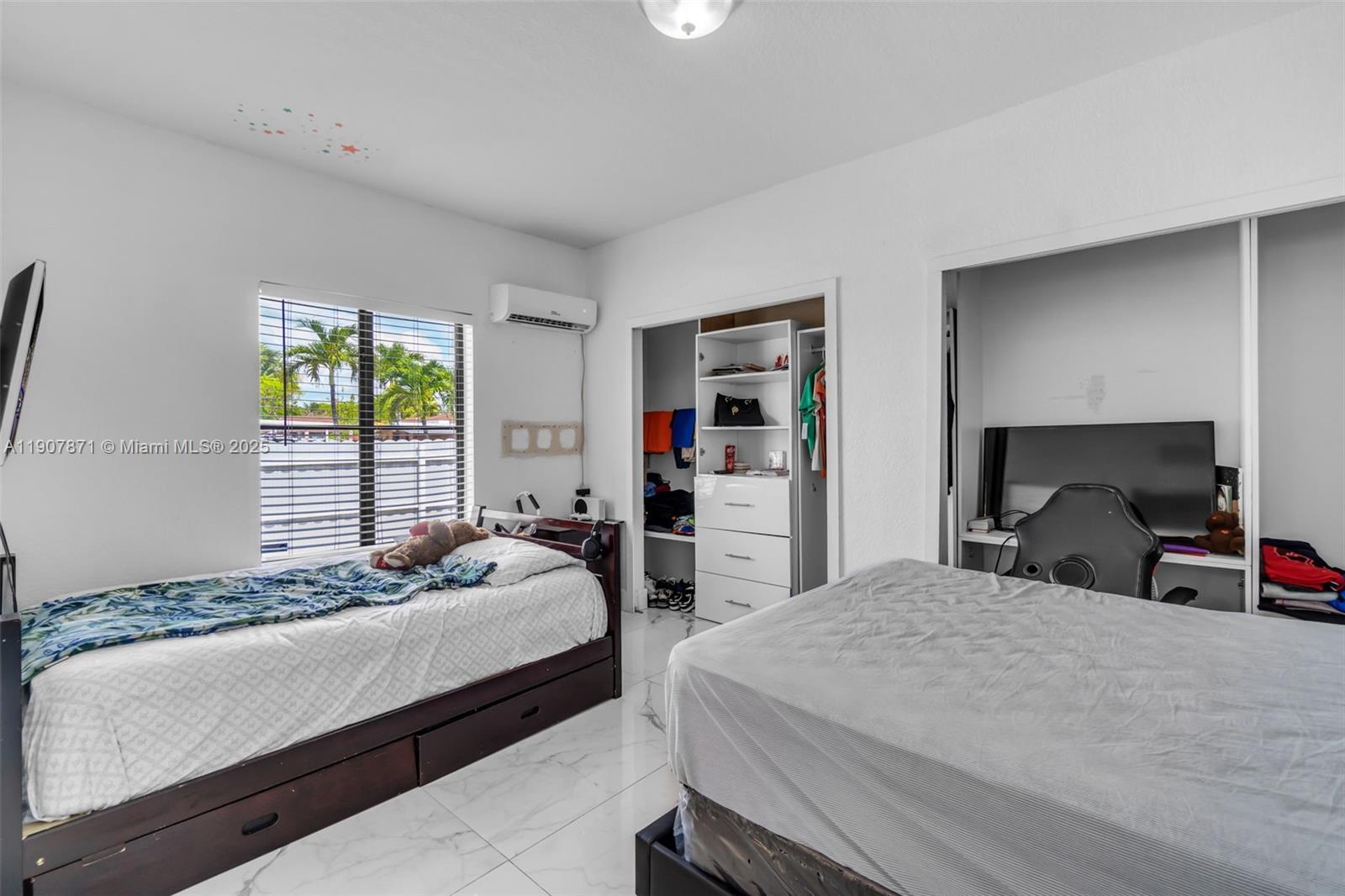 MOODY DRIVE HOMES - Residential