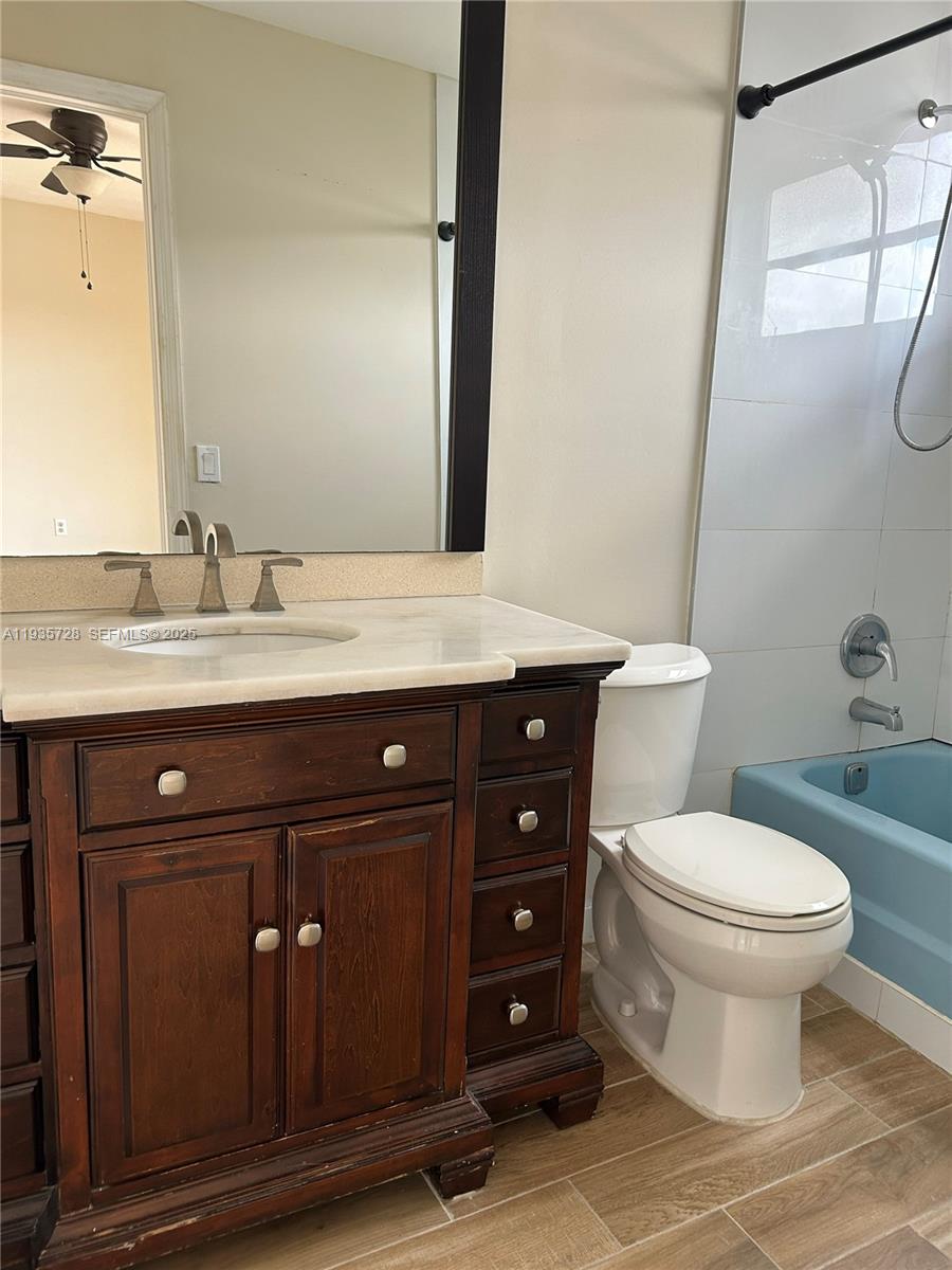 FOREVER ELEGANT CONDO - Residential