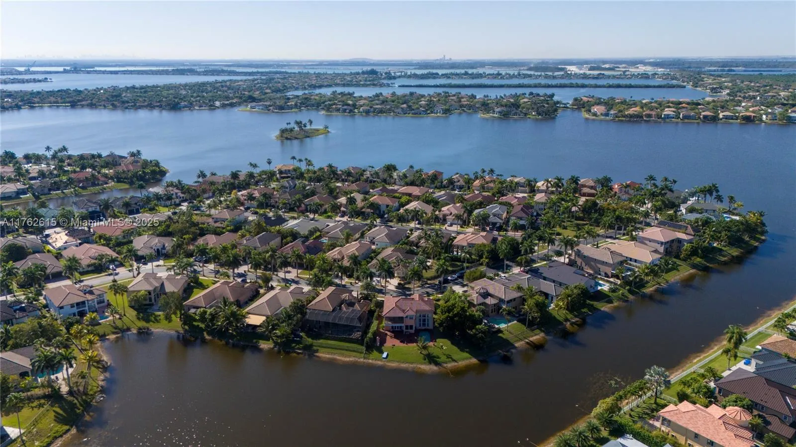 Miramar, Florida 33029, United States, 6 Bedrooms Bedrooms, ,5 BathroomsBathrooms,Residential,Active,88362