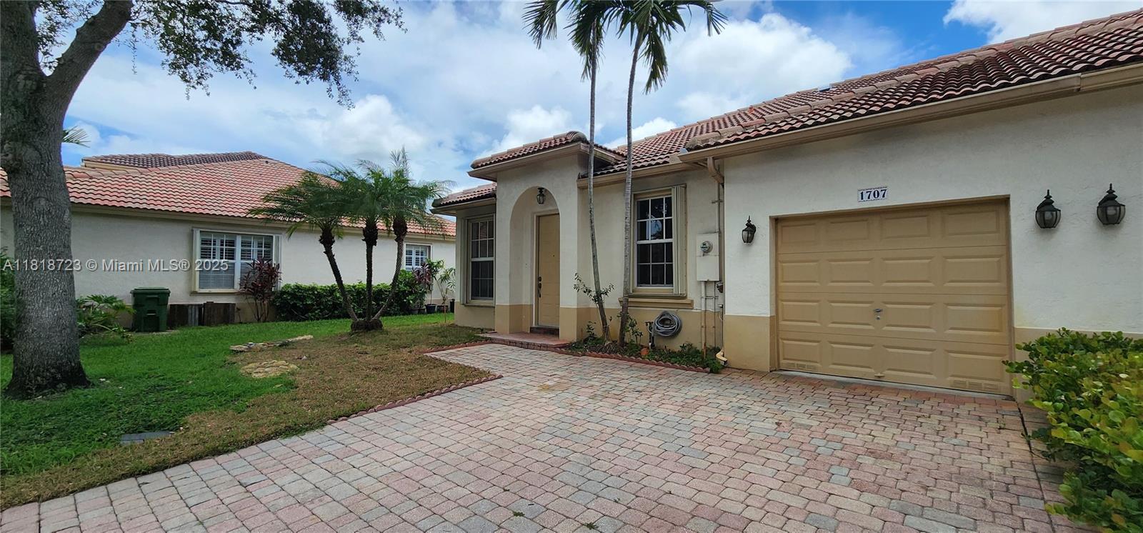 1707 NW 78th Way