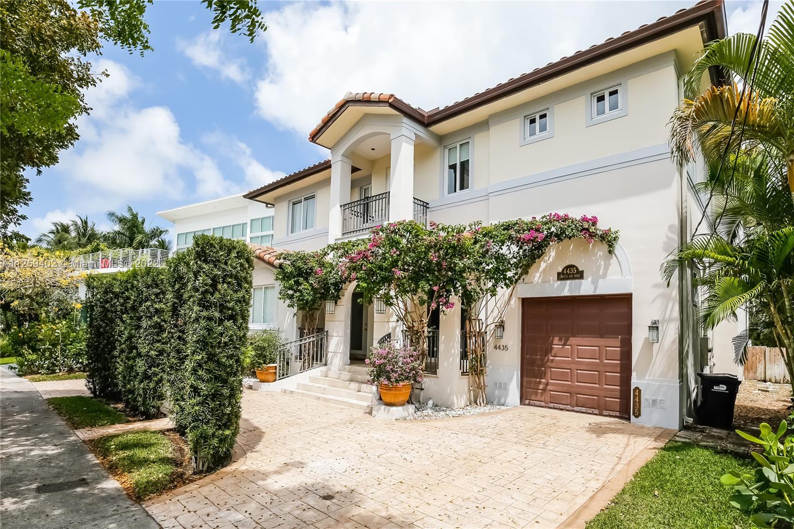 NAUTILUS SUB - Residential