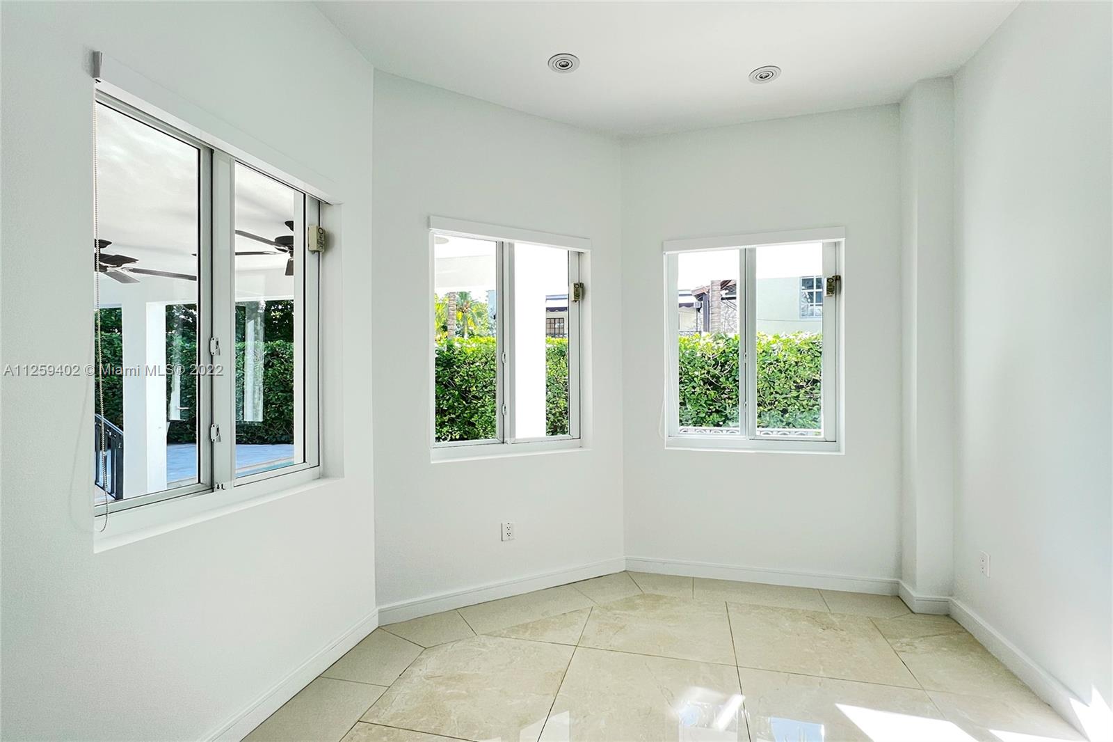 NAUTILUS SUB - Residential