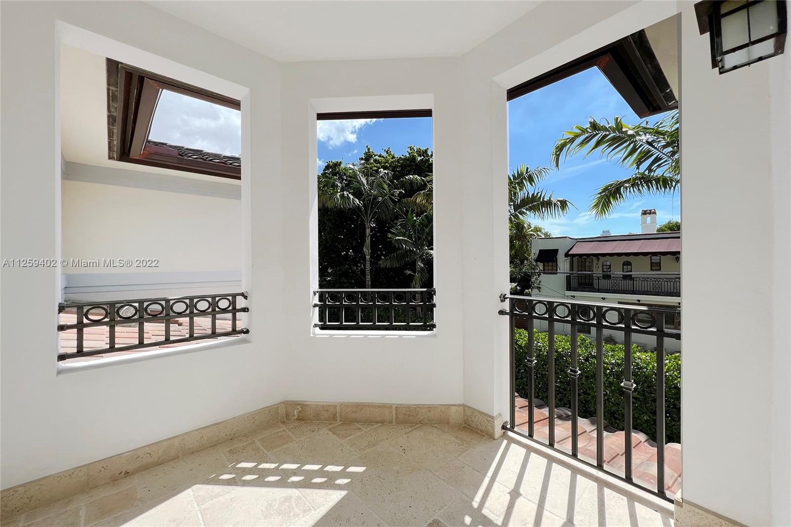 NAUTILUS SUB - Residential