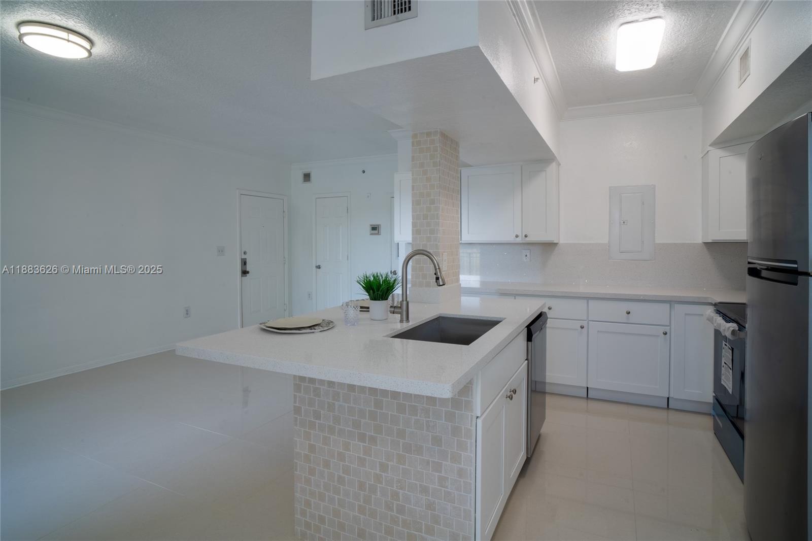 MARQUESA CONDO - Residential Lease