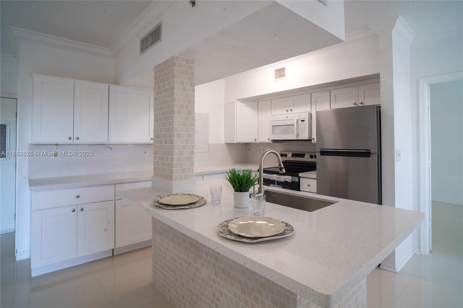 MARQUESA CONDO - Residential Lease