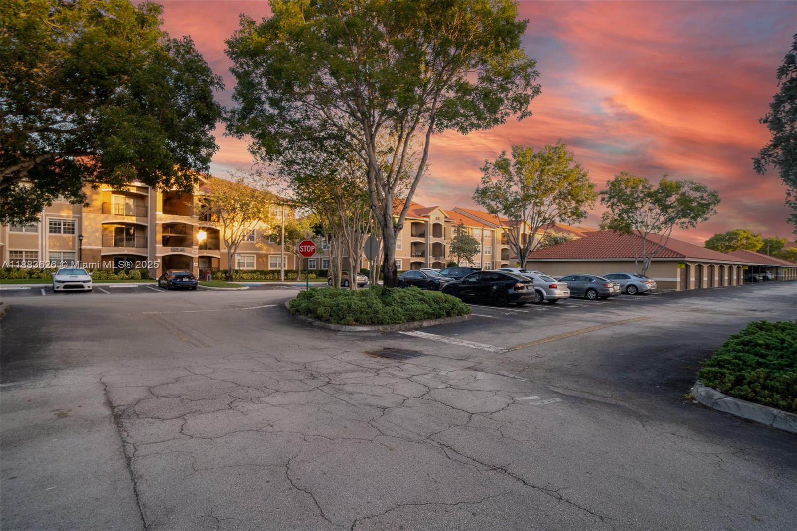 MARQUESA CONDO - Residential Lease