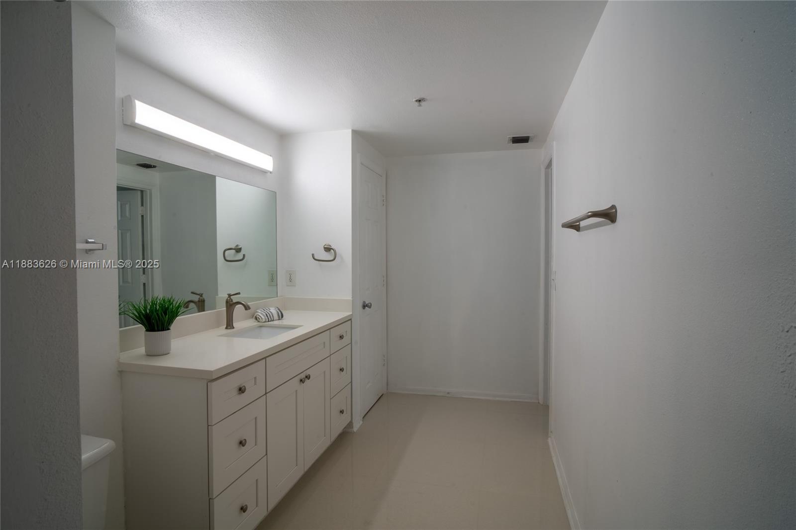 MARQUESA CONDO - Residential Lease