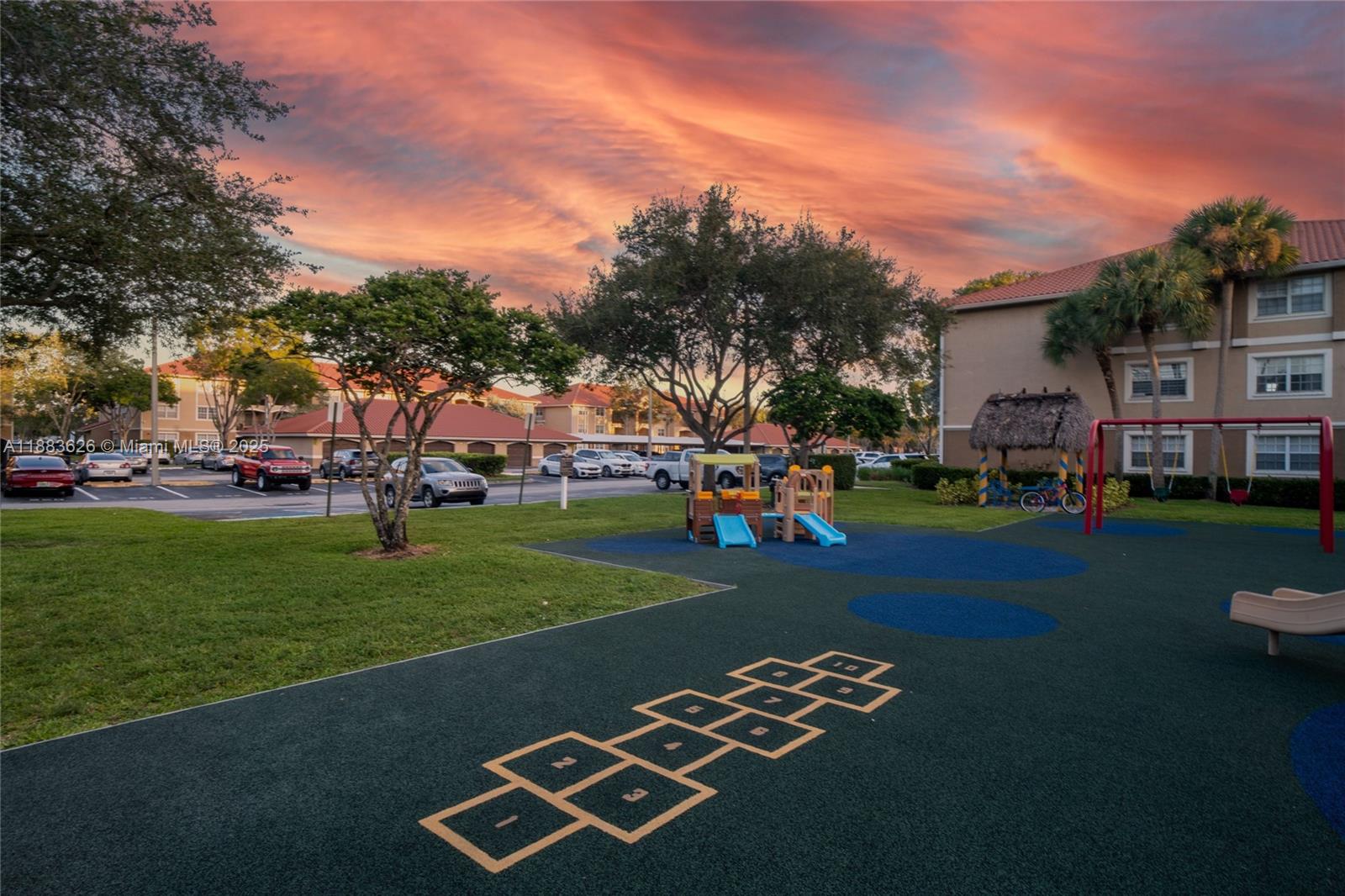 MARQUESA CONDO - Residential Lease