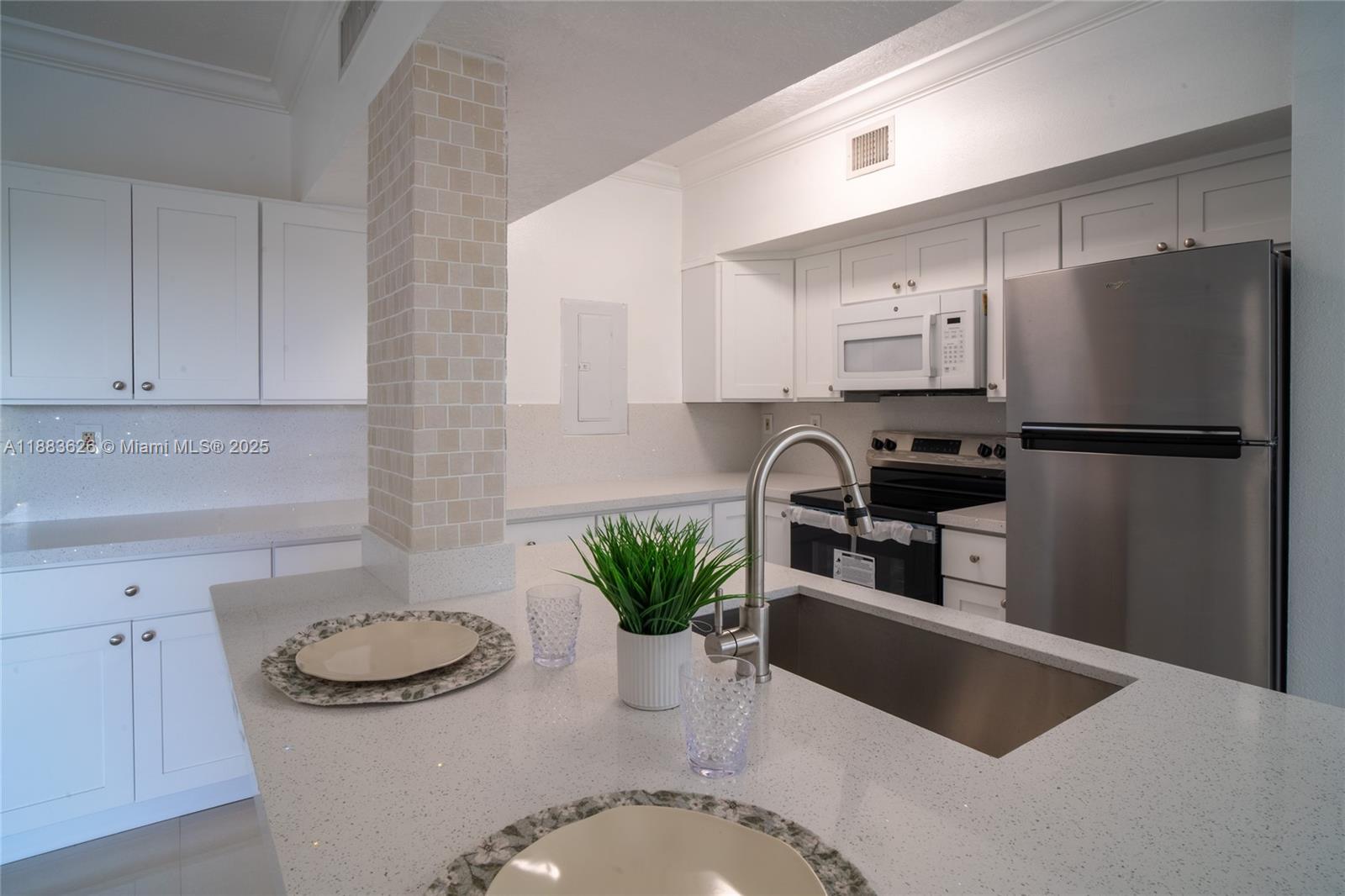 MARQUESA CONDO - Residential Lease