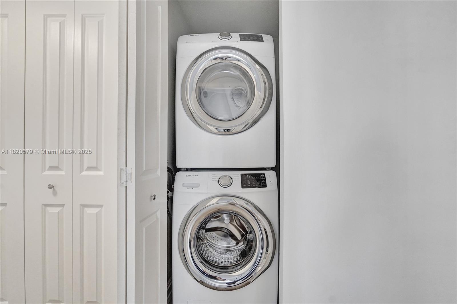 SUMMIT CONDO - Residential Lease
