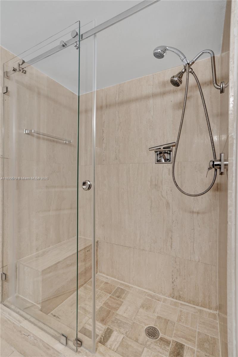 SUMMIT CONDO - Residential Lease