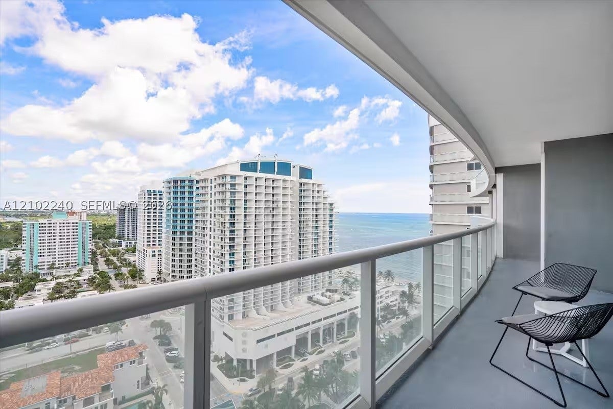3101 Bayshore Dr 1205