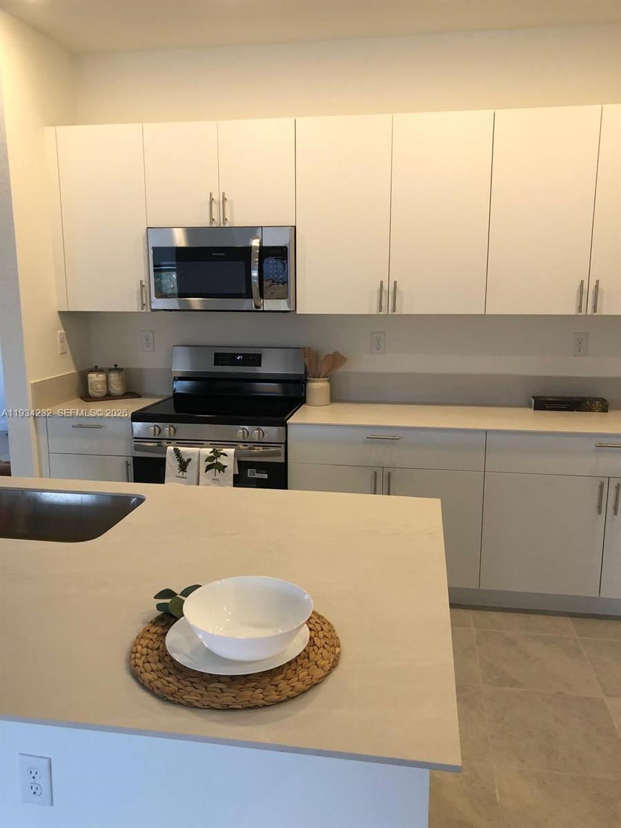 ACACIA ESTATES - Residential