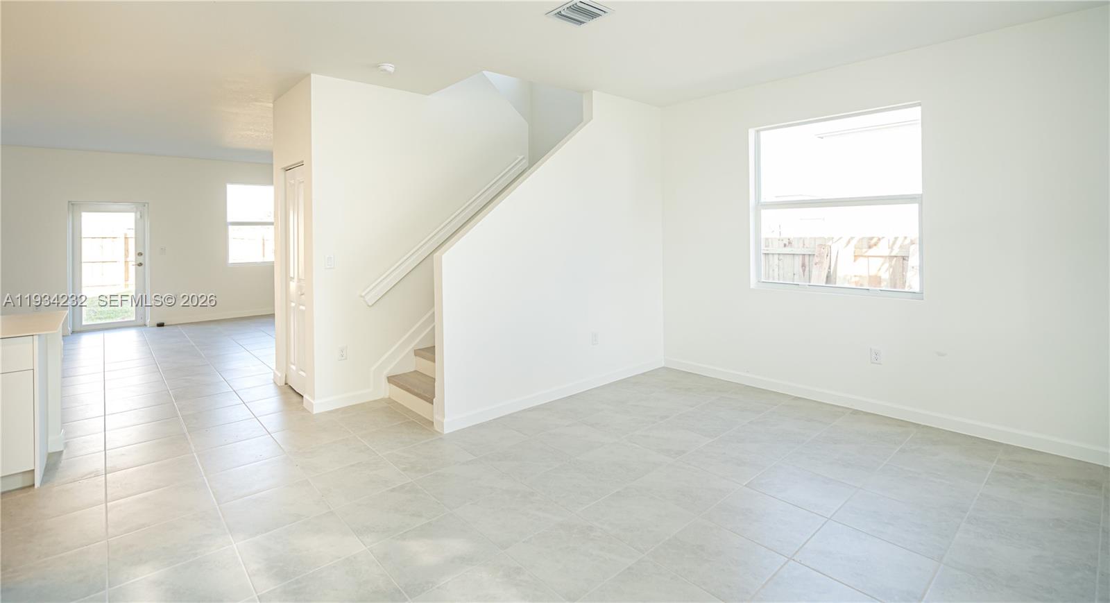 ACACIA ESTATES - Residential