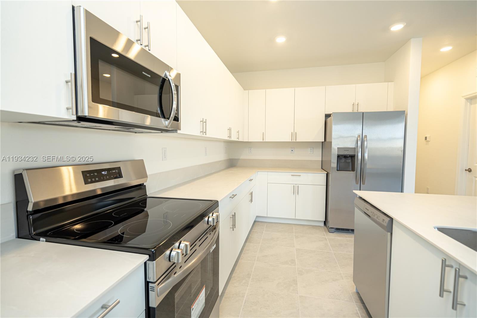 ACACIA ESTATES - Residential