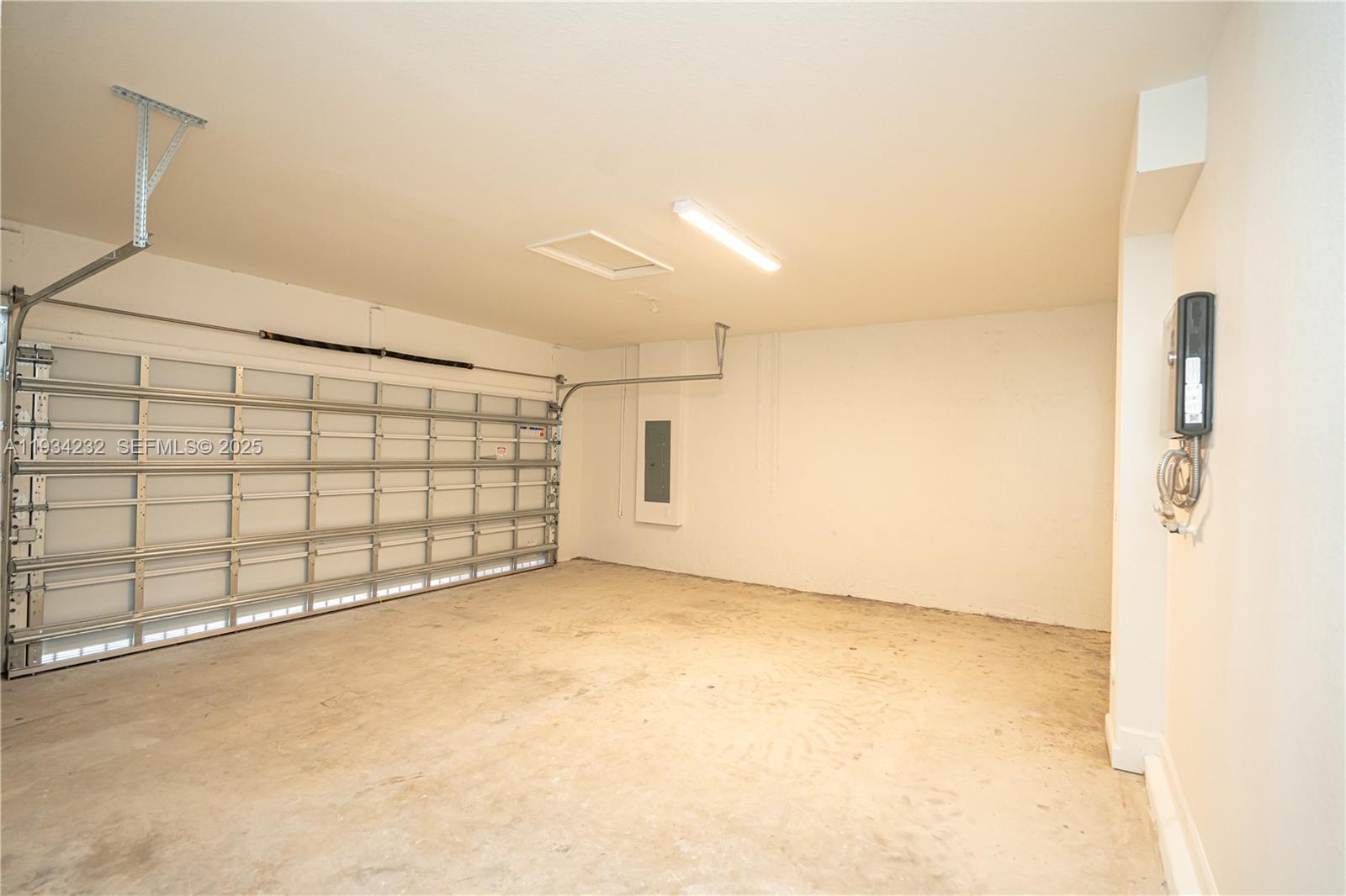 ACACIA ESTATES - Residential