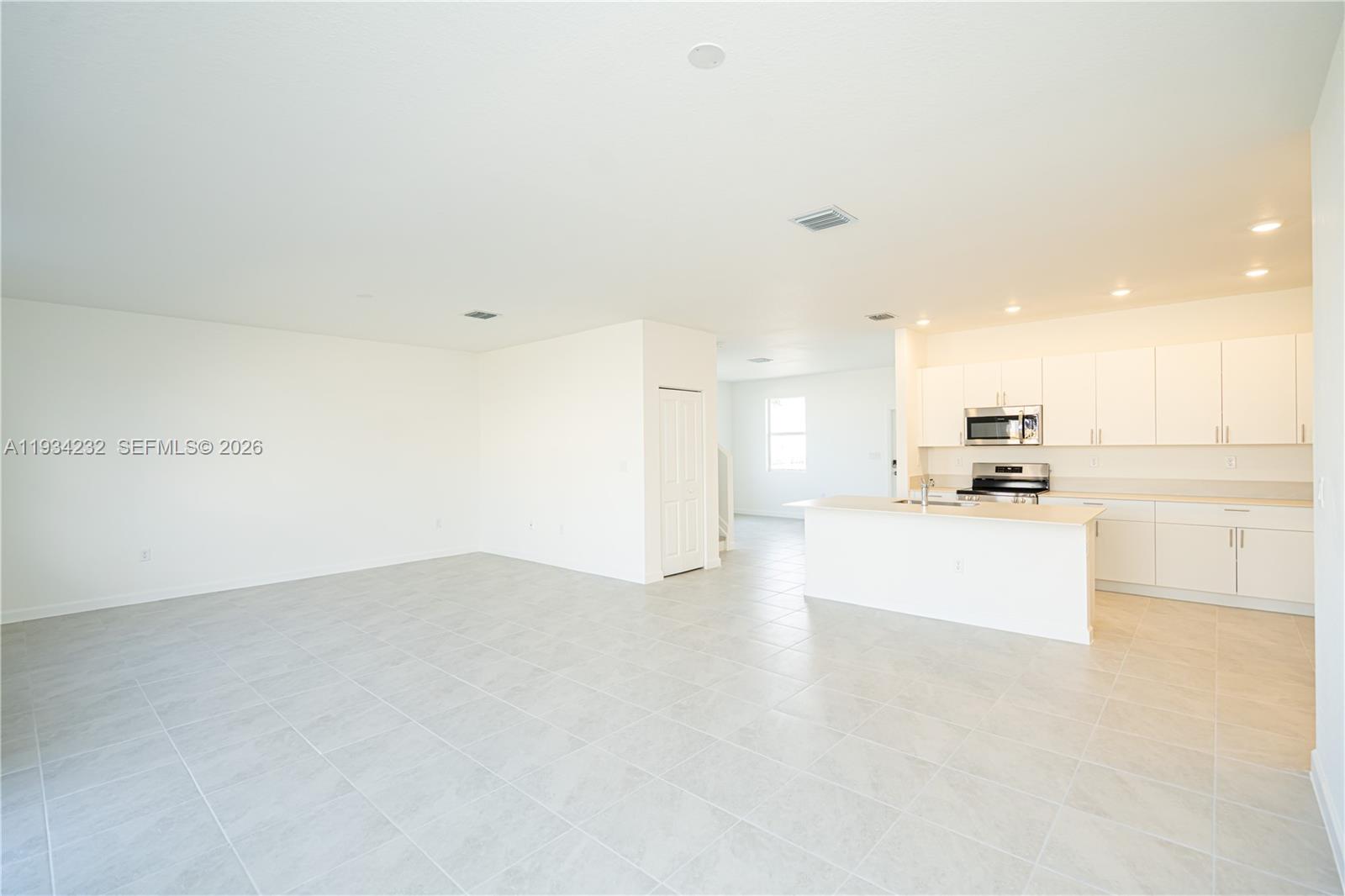 ACACIA ESTATES - Residential