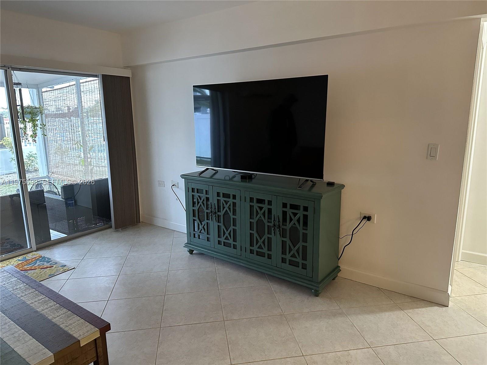 TRADE WINDS WEST - Residential