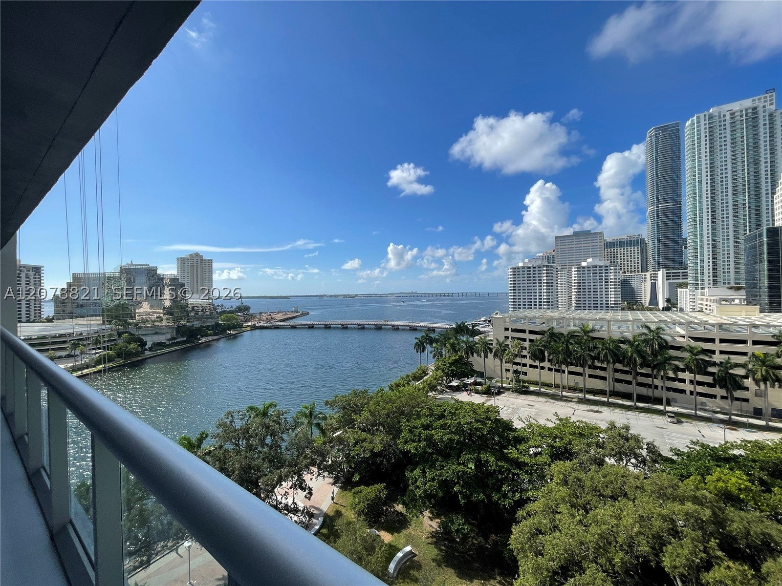 495 Brickell Ave 1103