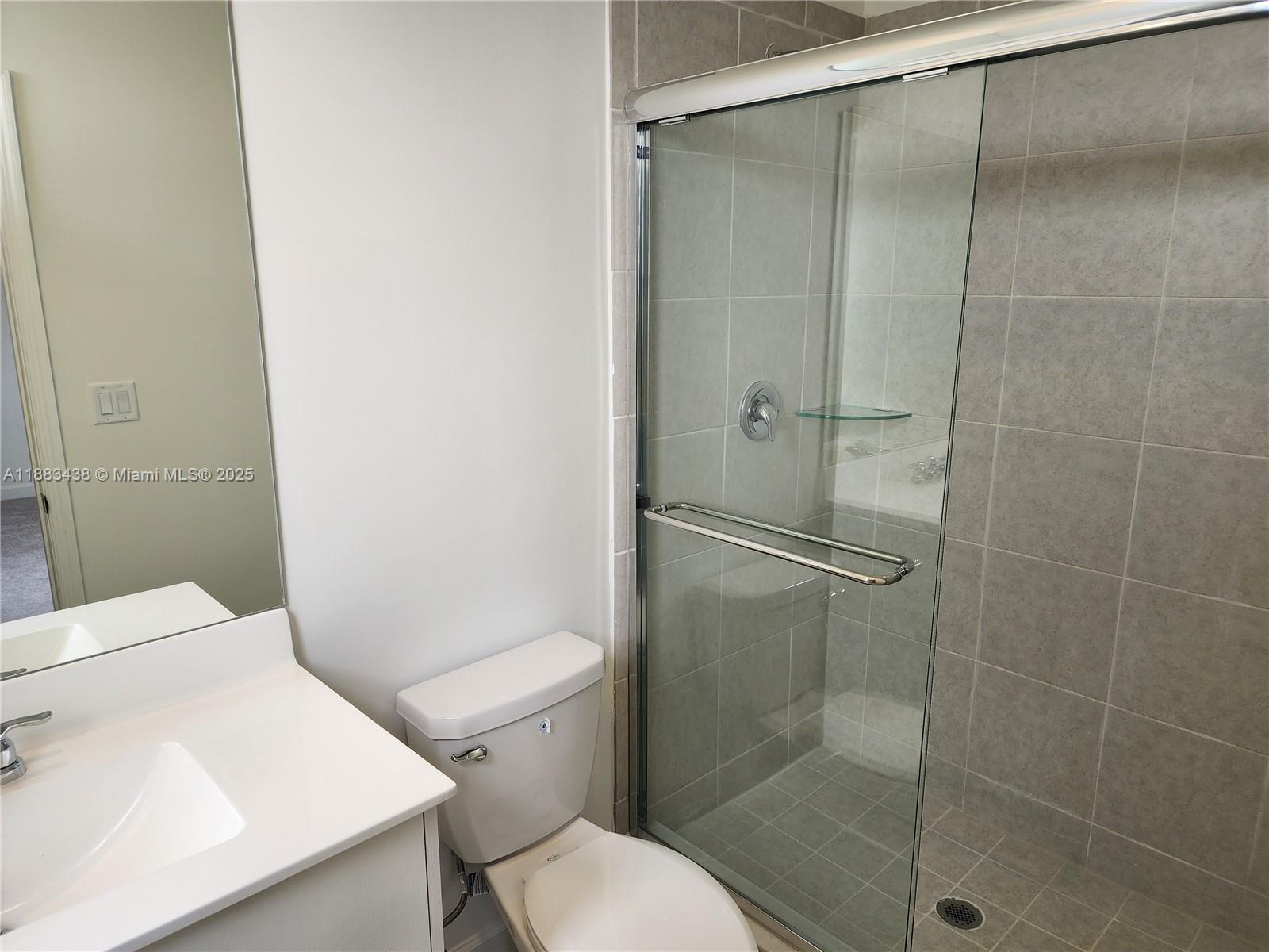 PARADISE PINES - Residential Lease