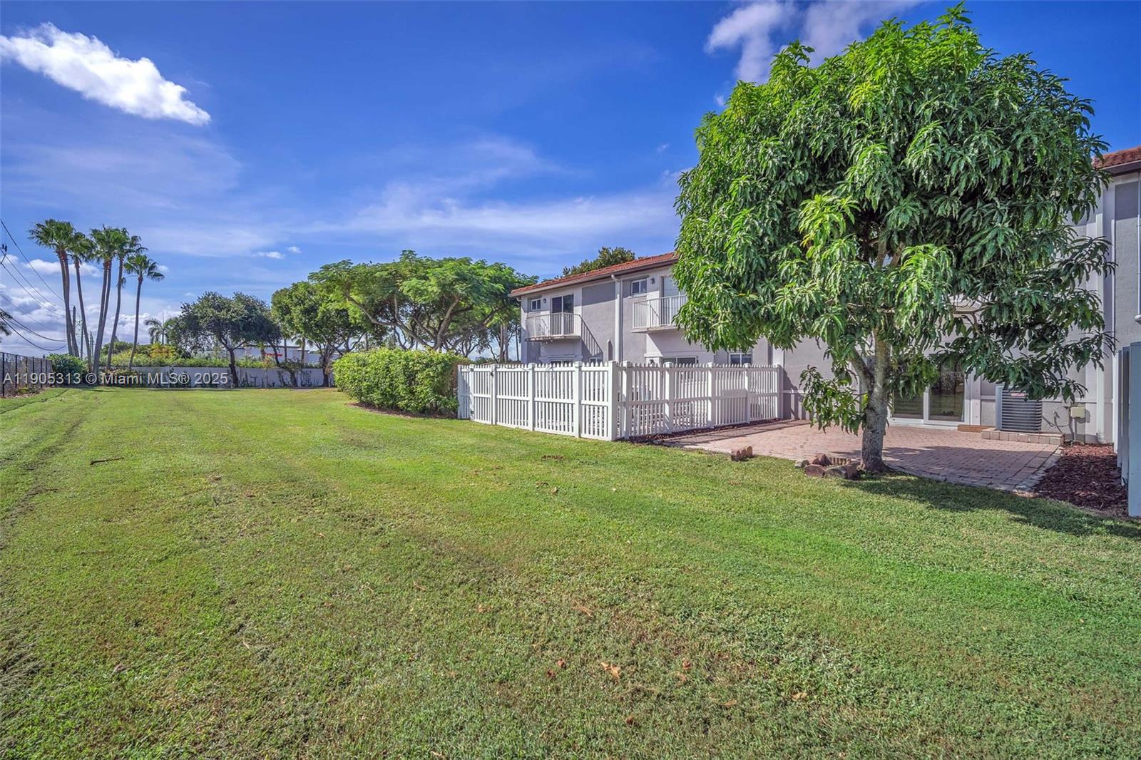 POD 14 AT MONARCH LAKES - Residential Lease