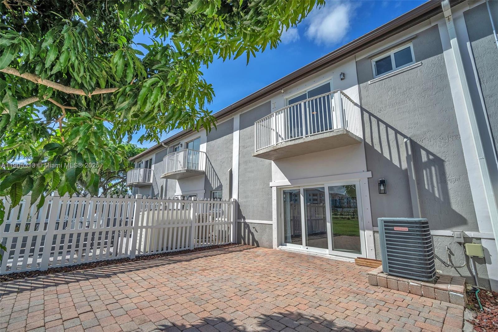 POD 14 AT MONARCH LAKES - Residential Lease