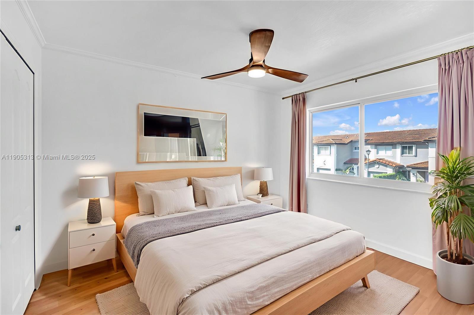 POD 14 AT MONARCH LAKES - Residential Lease