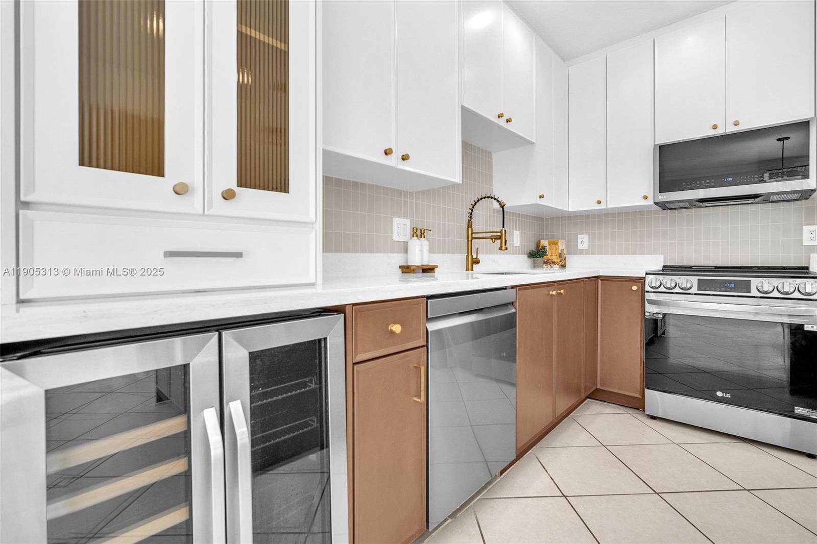 POD 14 AT MONARCH LAKES - Residential Lease