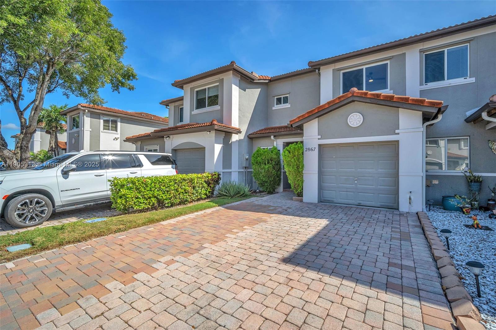 POD 14 AT MONARCH LAKES - Residential Lease