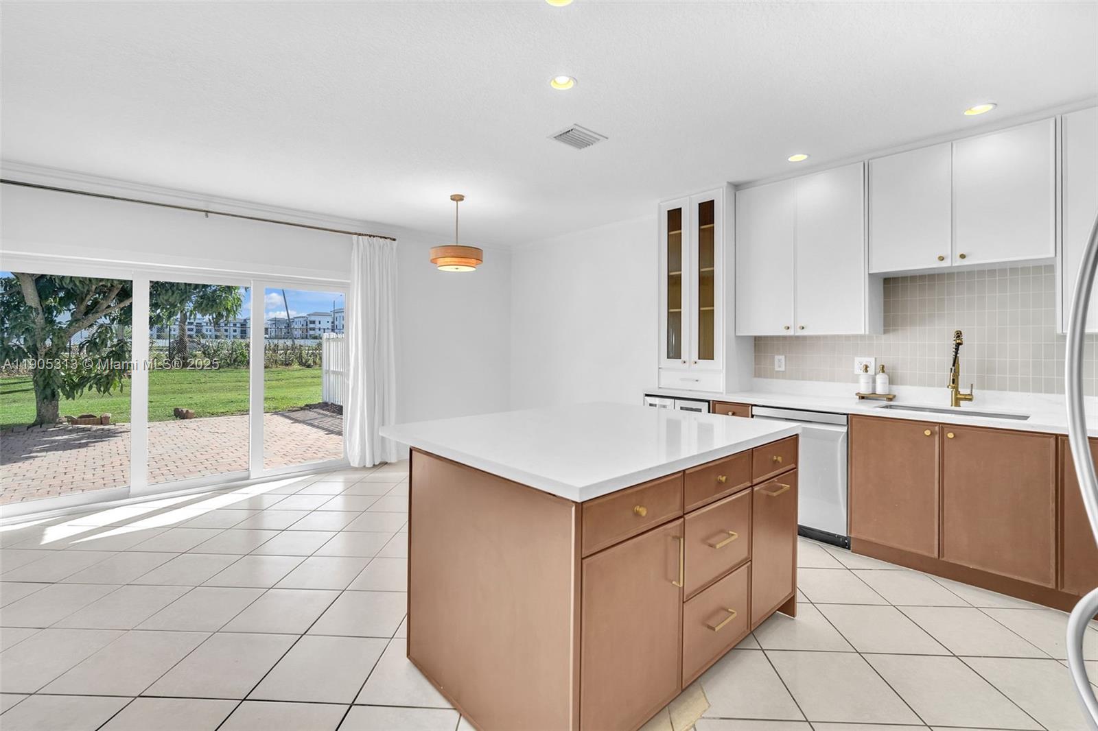 POD 14 AT MONARCH LAKES - Residential Lease