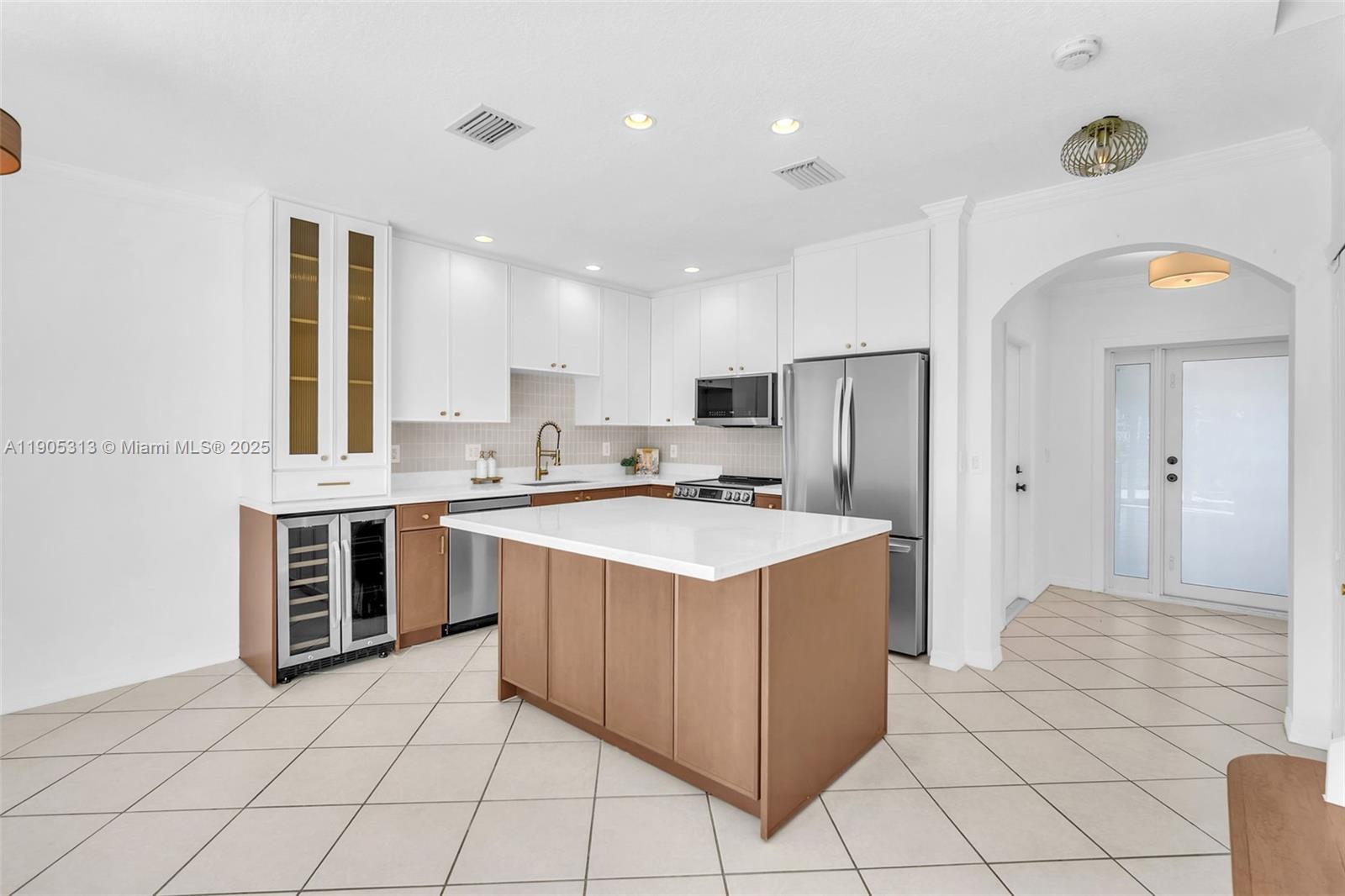 POD 14 AT MONARCH LAKES - Residential Lease