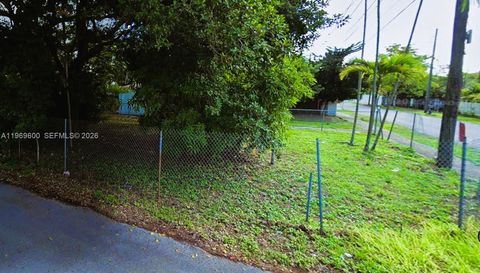 6227 SW 19th St Miami FL 33155