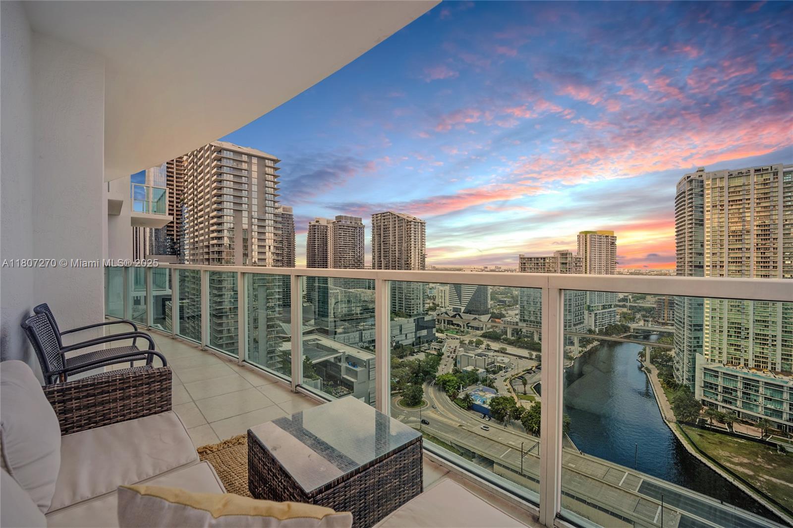 Rental Property at 31 Se 5th St 3419, Miami, Broward County, Florida - Bedrooms: 2 
Bathrooms: 2  - $4,650 MO.