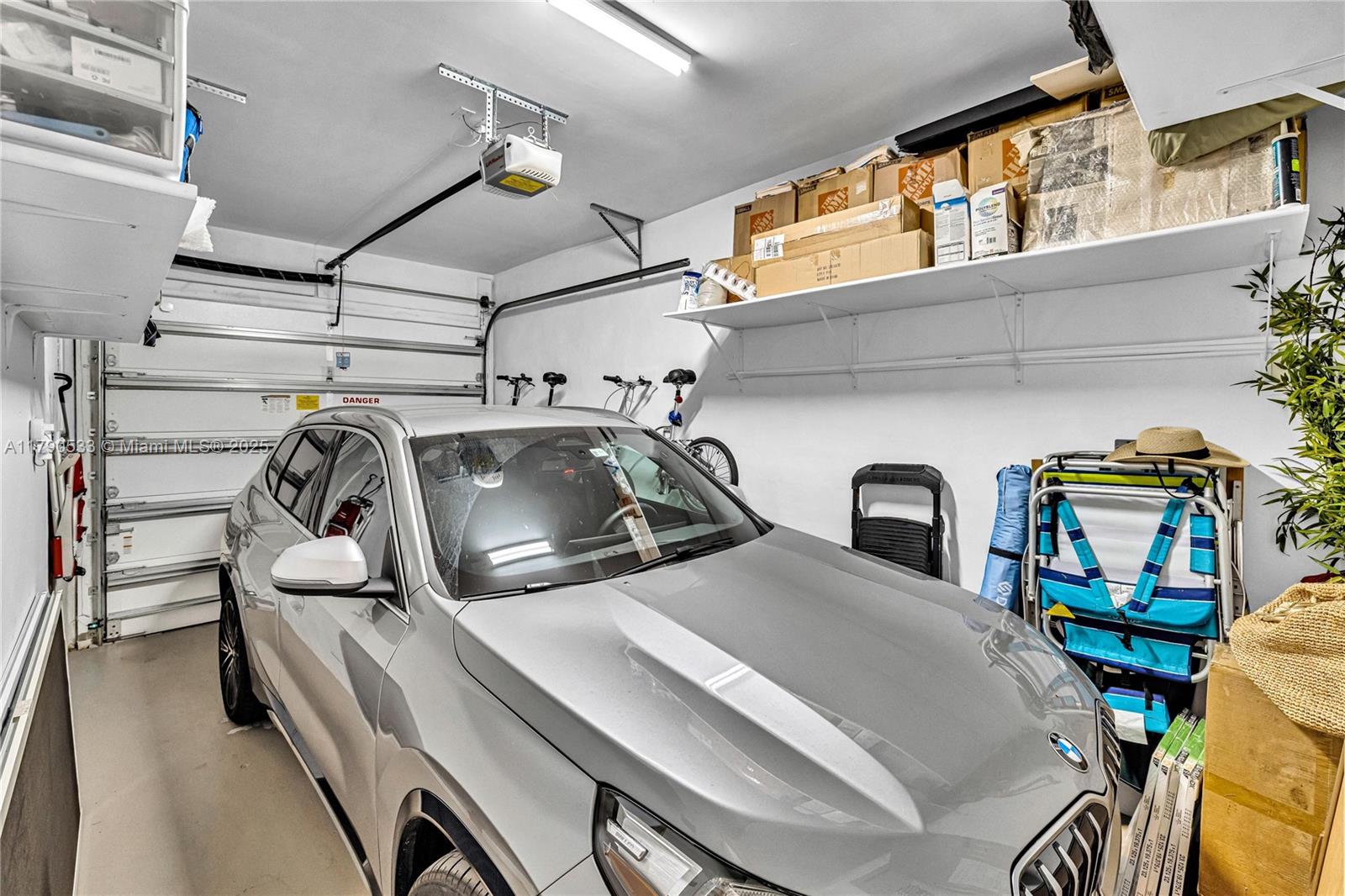 LAUDERDALE - Residential Lease