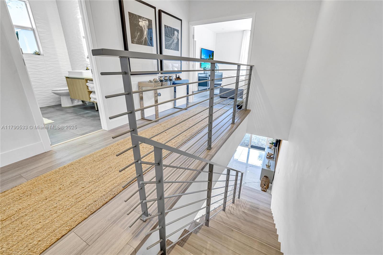 LAUDERDALE - Residential Lease