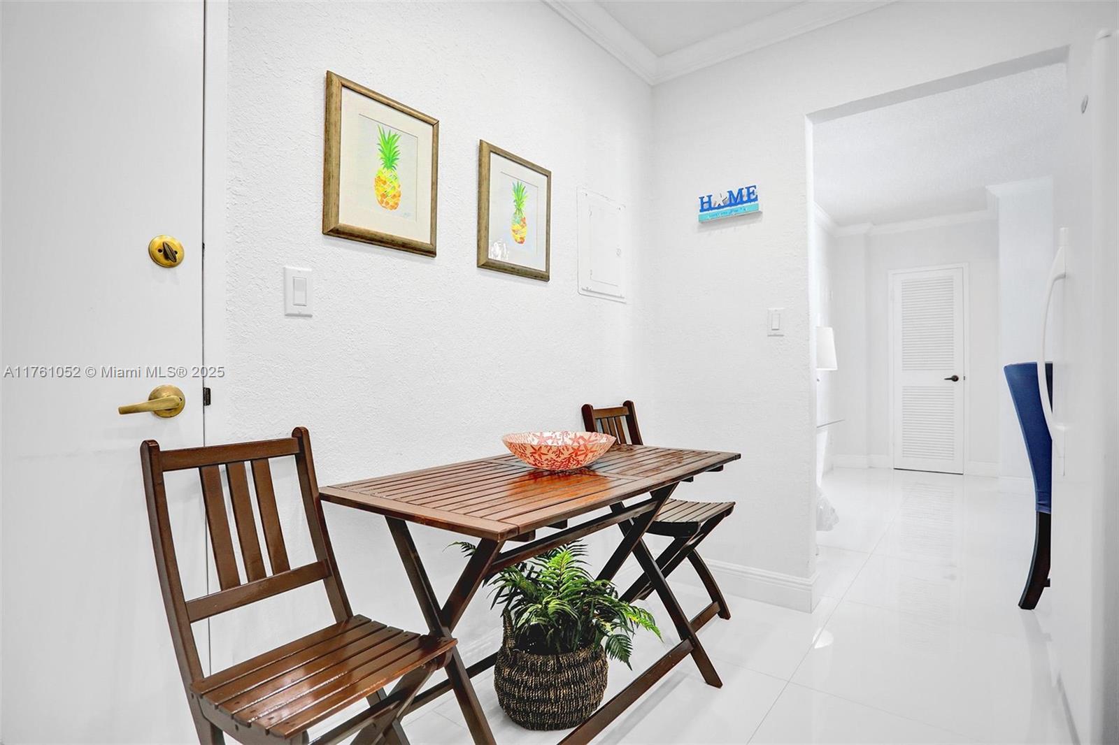 WAVE CONDO - Residential Lease