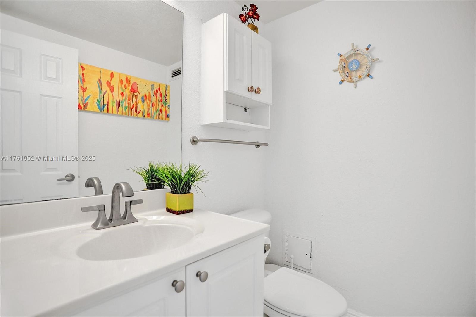 WAVE CONDO - Residential Lease