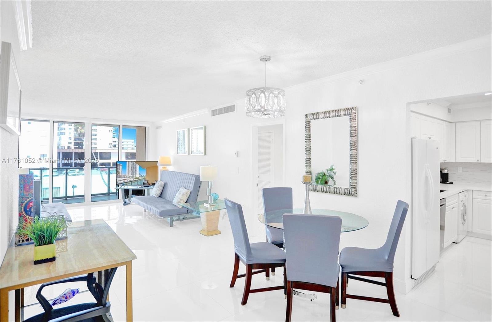 WAVE CONDO - Residential Lease