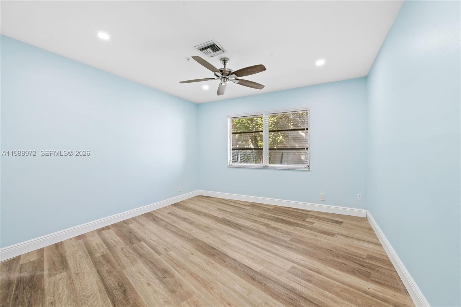 COUNTRY CLUB VILLAGE SEC - Residential