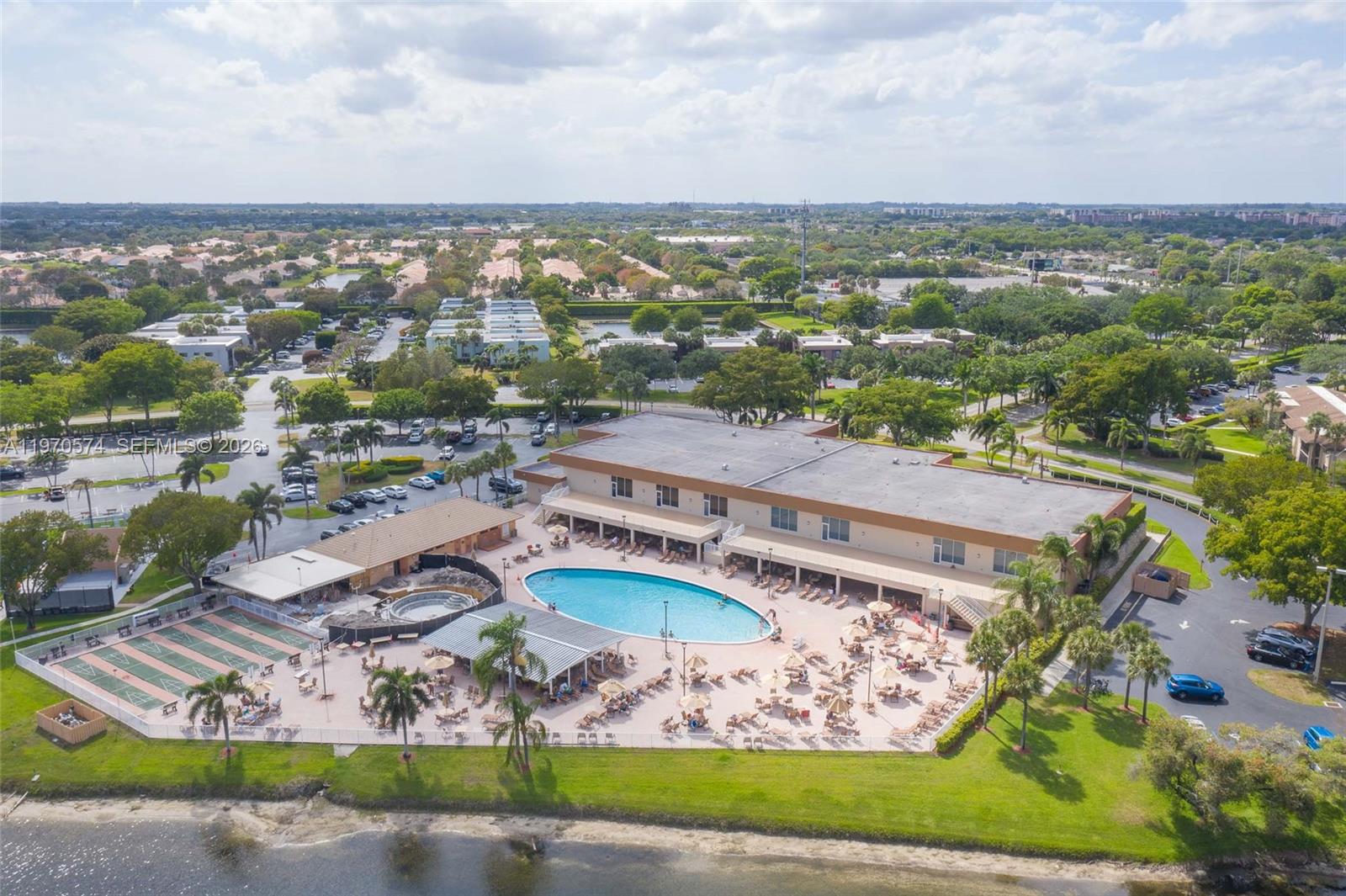 ASHLAND F CONDO - Residential