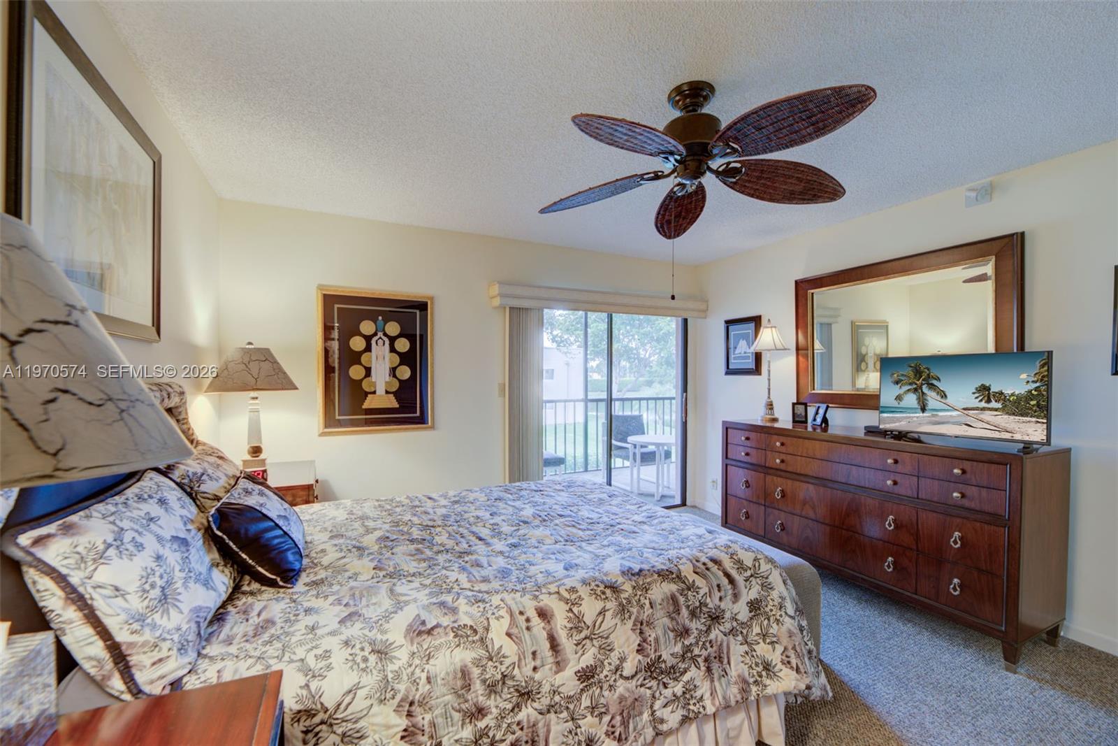 ASHLAND F CONDO - Residential