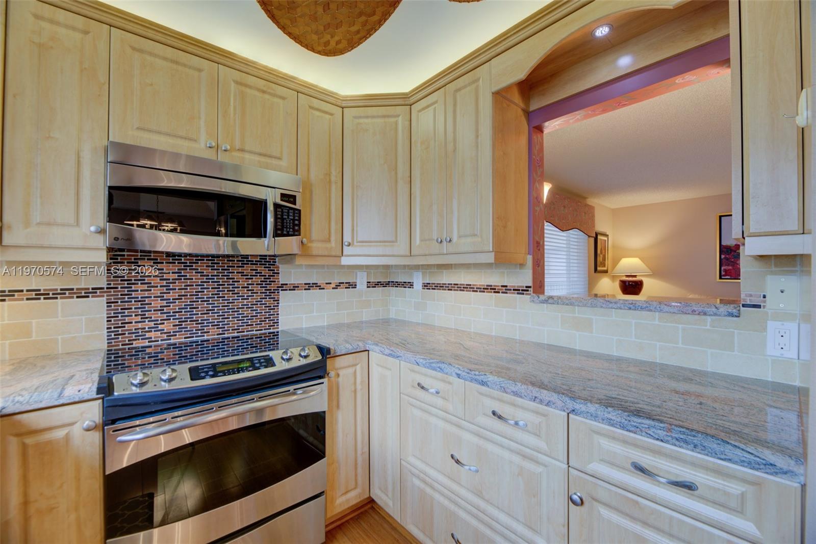 ASHLAND F CONDO - Residential