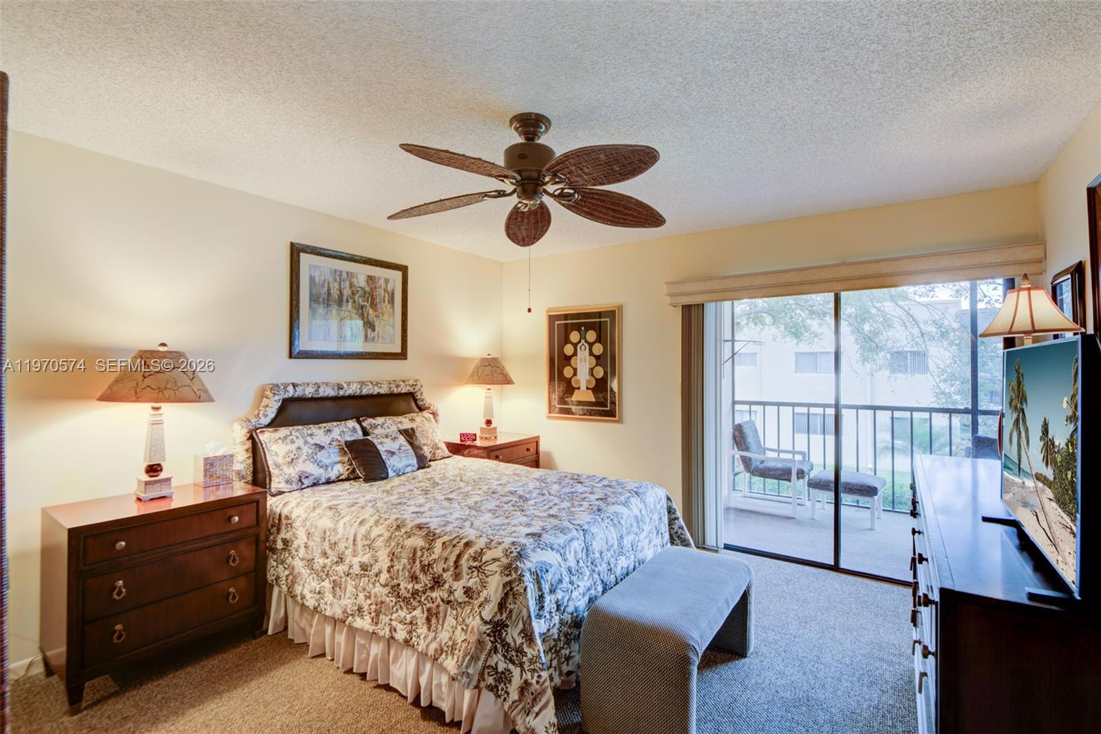 ASHLAND F CONDO - Residential