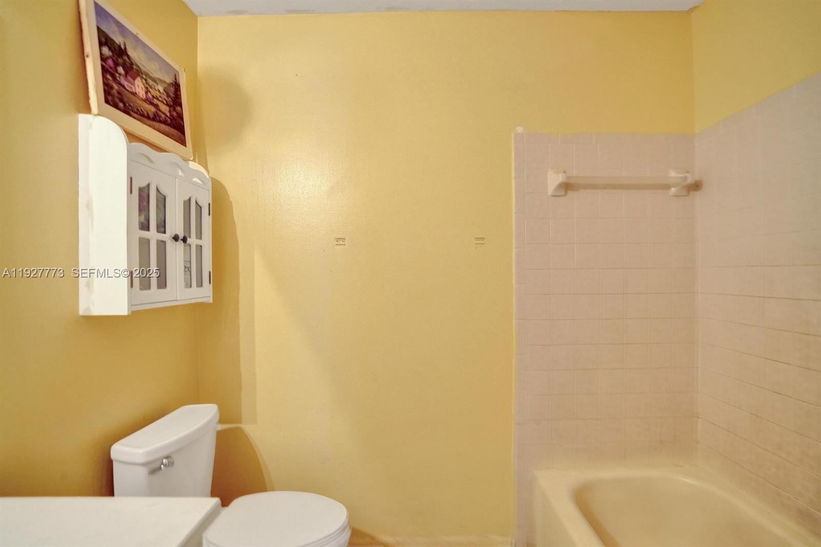 WOODLAKE SHORES - Residential